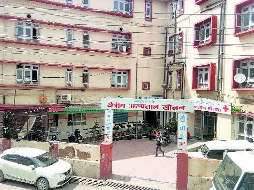 सोलन अस्पताल में फिर से लगना आरम्भ हुआ बूस्टर डोज़