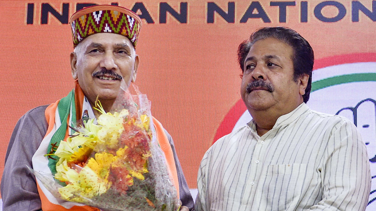 कांग्रेस में शामिल हुए खीमीराम का टिकट पर दावा 