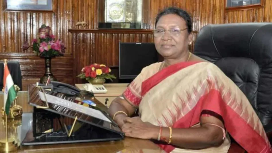 राष्ट्रपति द्रोपदी मुर्मू ने ली शपथ, देश की पहली आदिवासी राष्ट्रपति