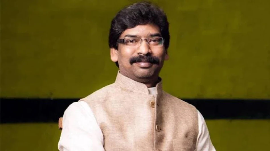 मुख्यमंत्री कुर्सी खतरे में