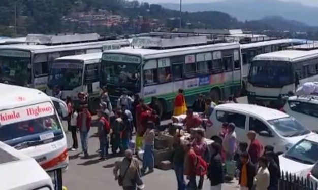 HRTC कर्मियों का सरकार को अल्टीमेटम