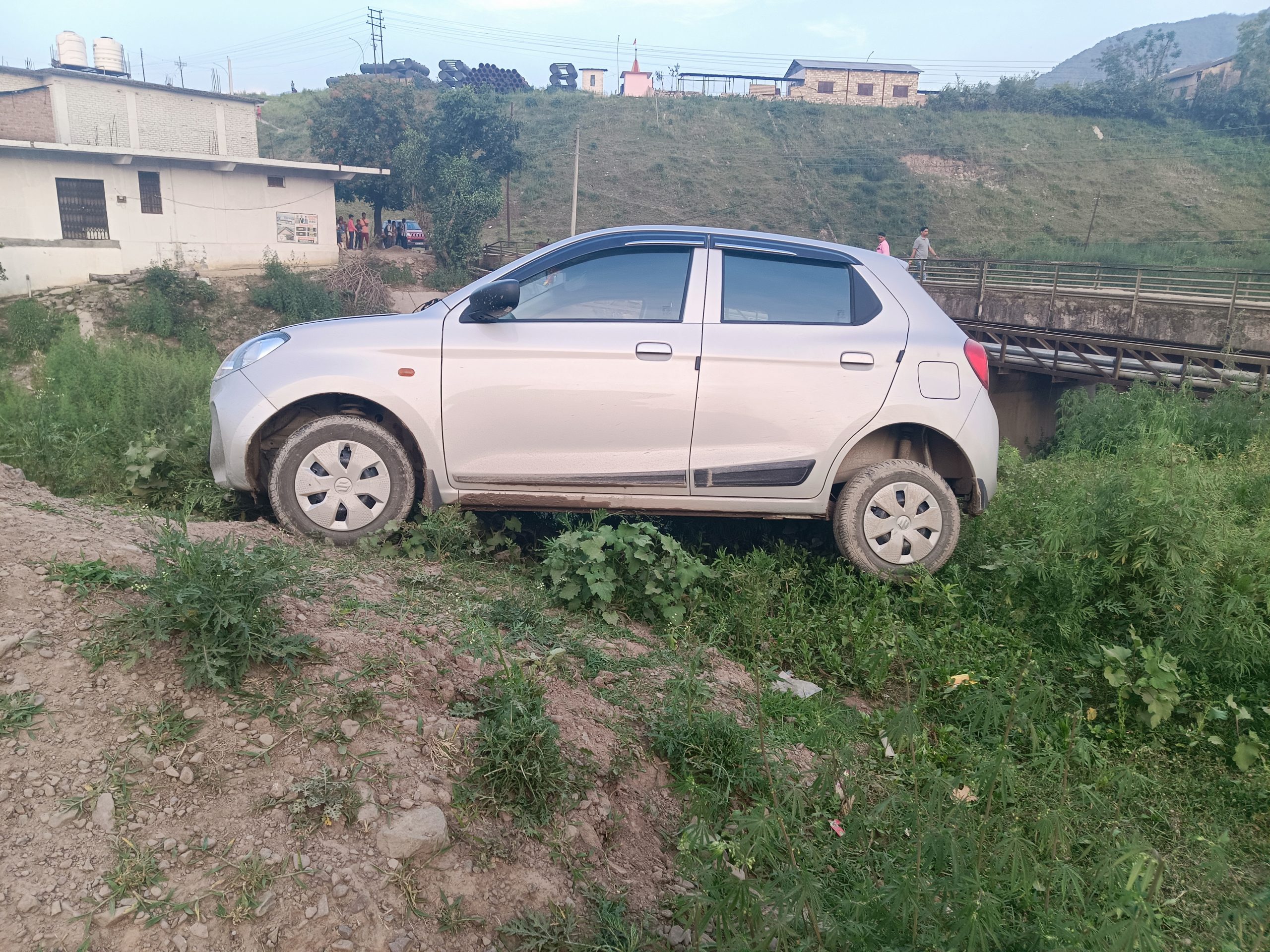 Drunk car driver ran over three children