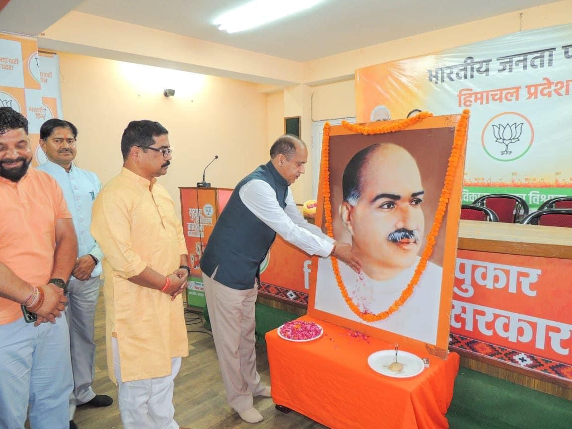नेता प्रतिपक्ष ने डॉ श्यामा प्रसाद मुखर्जी को दी श्रद्धांजलि