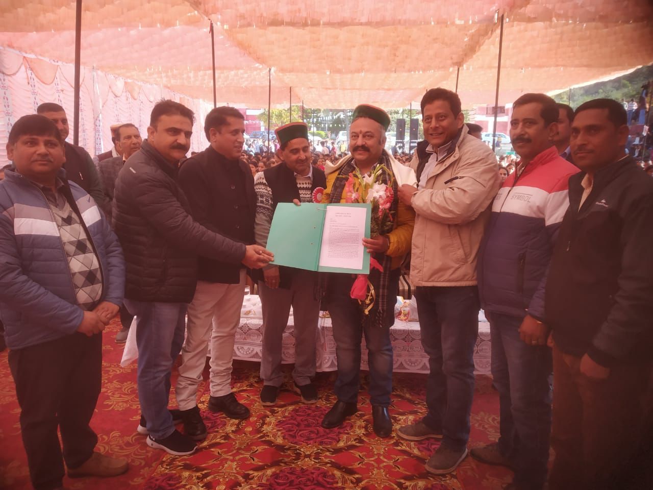 स्थगित की गई शास्त्री भर्ती प्रक्रिया को शुरू करने को लेकर शिक्षा मंत्री से मिले संघ के सदस्य