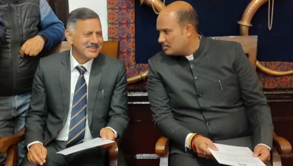 एक साल बाद सुक्खू कैबिनेट का विस्तार, राजेश धर्माणी और यादवेंद्र गोमा बने मंत्री