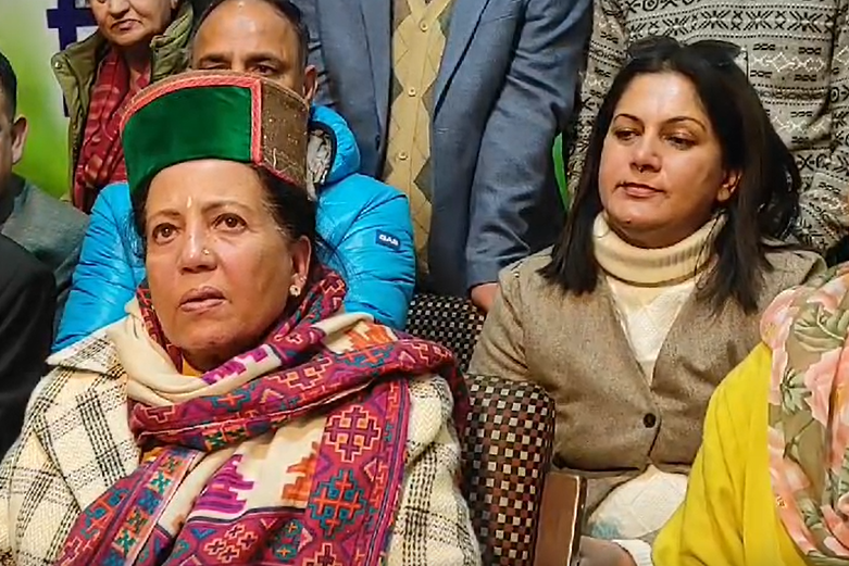 प्रतिभा सिंह बोली गारंटी पूरा करना सरकार का काम, सीएम शीघ्र करे मंत्रिमंडल विस्तार