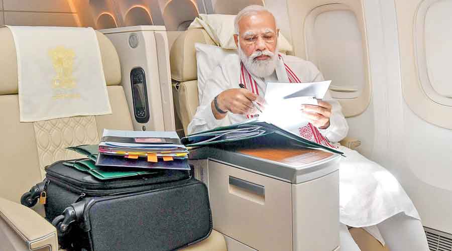 प्रधानमंत्री नरेंद्र मोदी