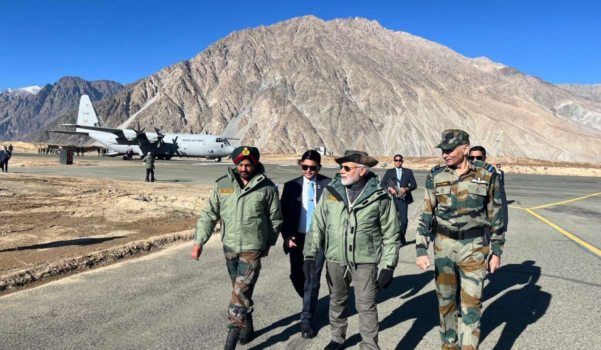 कारगिल से PAK को PM मोदी की चेतावनी