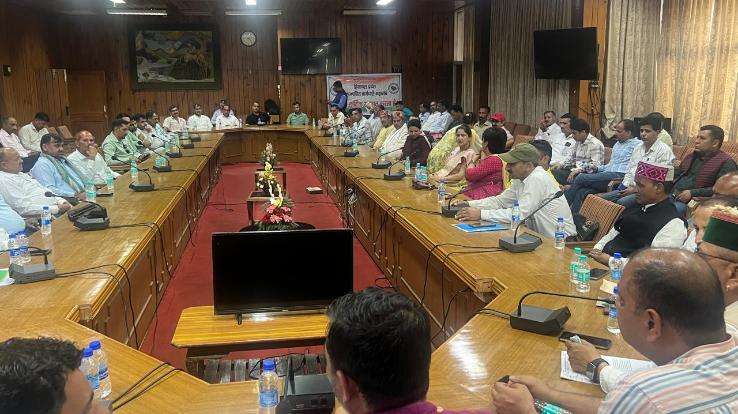 शिमला में हुई अराजपत्रित कर्मचारी महासंघ की बैठक
