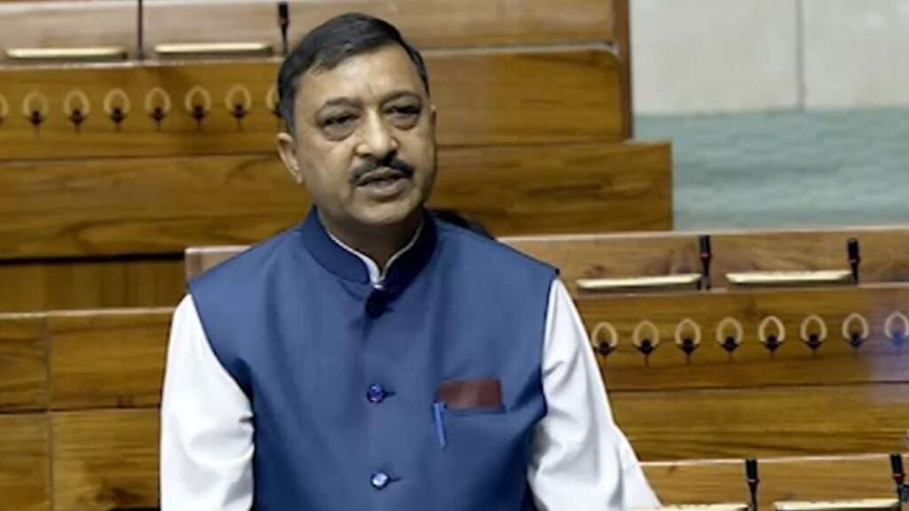 भाजपा लोकसभा सांसद सुरेश कुमार कश्यप ने लोकसभा में प्रदेश की कांग्रेस सरकार पर निशाना साधा है। उन्होंने कहा कि प्रदेश में 18 महीने से कांग्रेस की सरकार है, ये इंडी गठबंधन का भाग भी है।