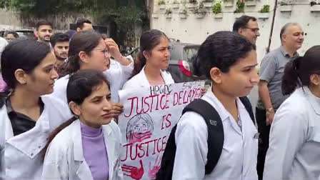 शिमला में डॉक्टरों ने सचिवालय तक निकाला मार्च , CM से मिले