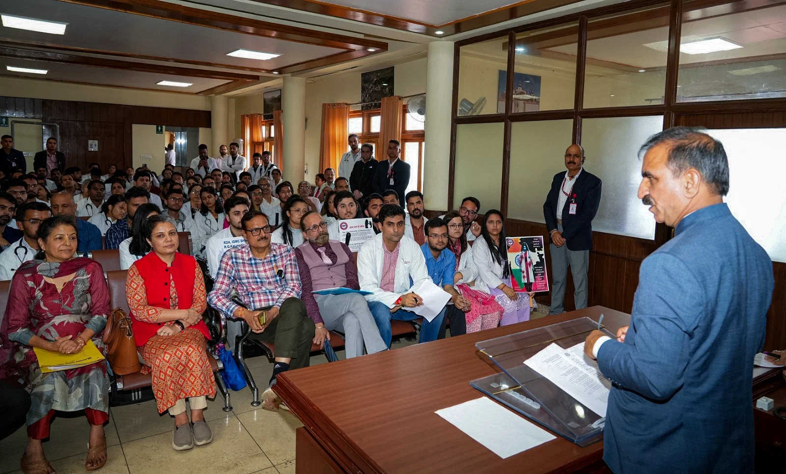 हिमाचल में काम पर लौटे डॉक्टर, हड़ताल की खत्म