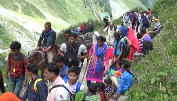 हिमाचल के मणिमहेश में उमड़ा आस्था का सैलाब