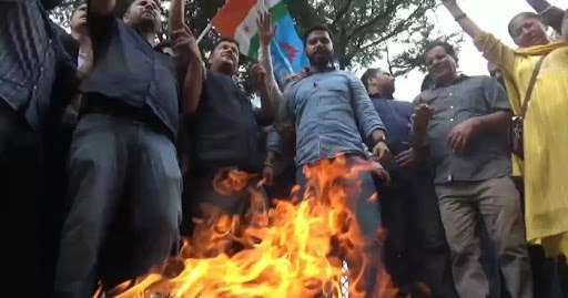 राहुल गांधी पर अनुराग ठाकुर की जातिगत टिपण्णी पर भड़की कांग्रेस