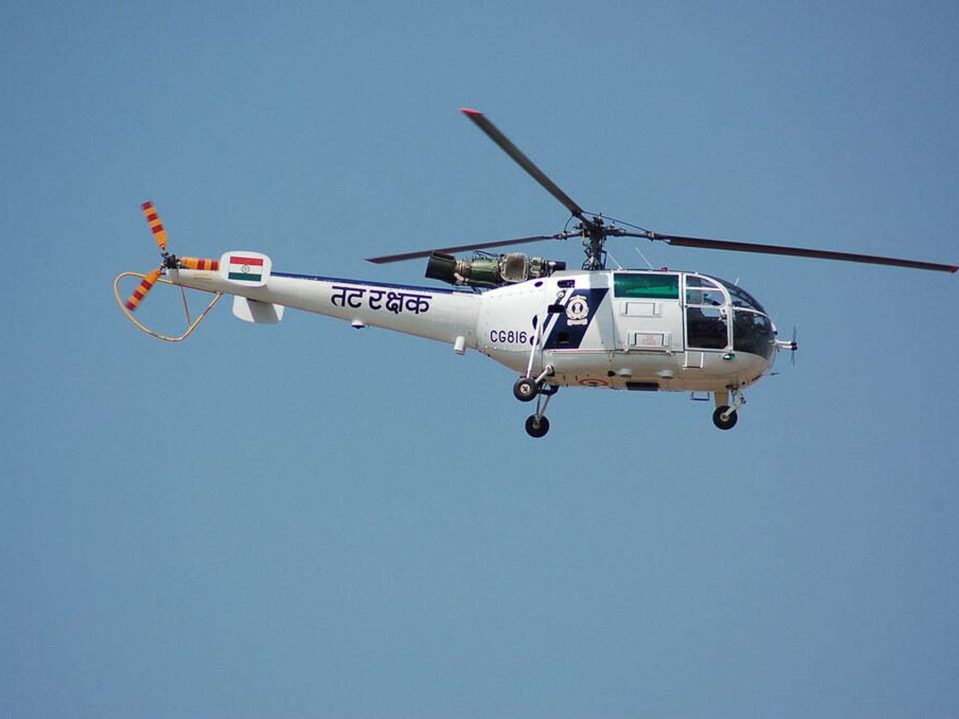 गुजरात के करीब अरब सागर में बड़ा हादसा, Indian Coast Guard का हेलीकॉप्टर दुर्घटनाग्रस्त; दो