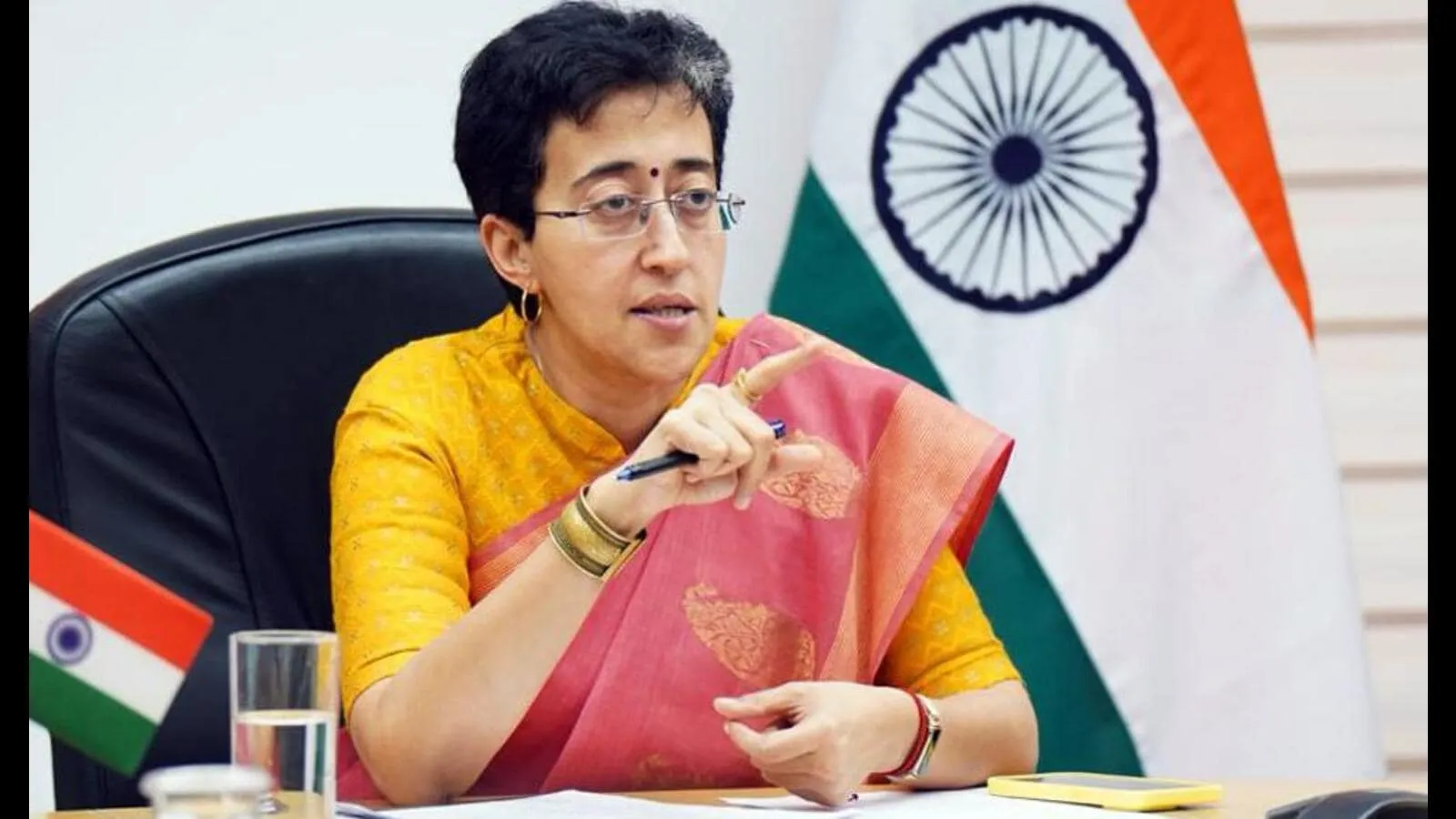 आतिशी को मिली दिल्ली की कमान, LG को इस्तीफा सौंपेंगे केजरीवाल
