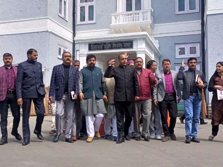 मानसून सत्र : स्पीकर से मिला भाजपा विधायक दल, जगत सिंह नेगी मांगे माफ़ी