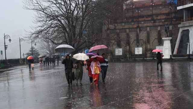 हिमाचल में 6 घंटों में भारी बारिश , 10 ज़िलों में अलर्ट