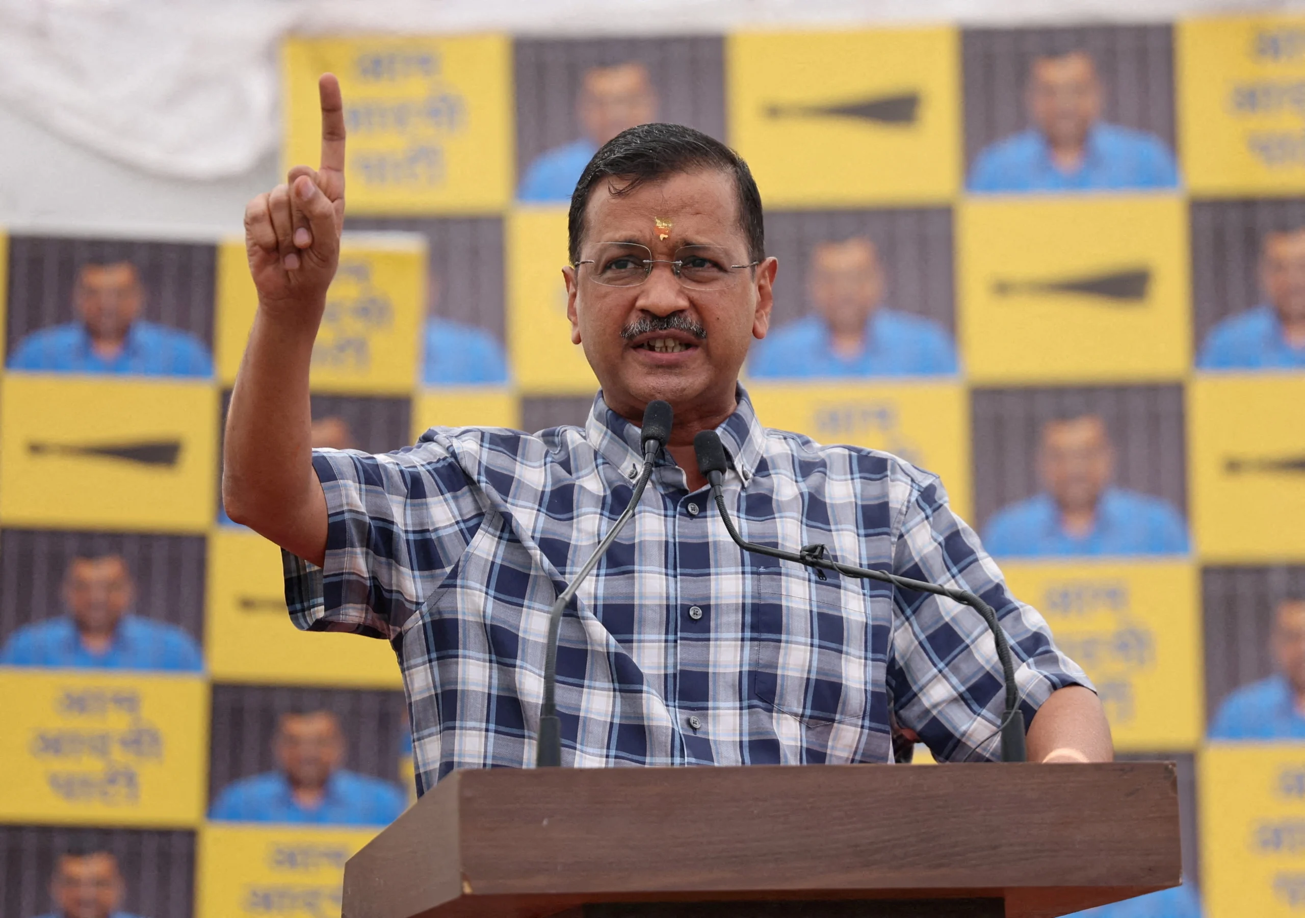 कल इस्तीफा देंगे केजरीवाल, उपराज्यपाल ने दिया मिलने का समय