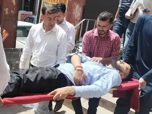 शिमला में NHM अधिकारी डॉ. विकास शर्मा पर हमला, 108 कर्मचारियों की हड़ताल से जुड़ा बताया जा रहा मामला