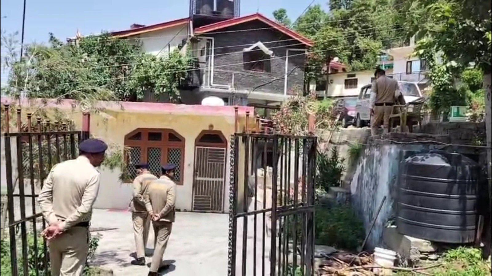 शिमला के शोघी में पति ने पत्नी को उतारा मौत के घाट, शव को जलाने का किया प्रयास, पुलिस ने आरोपी को किया गिरफ्तार