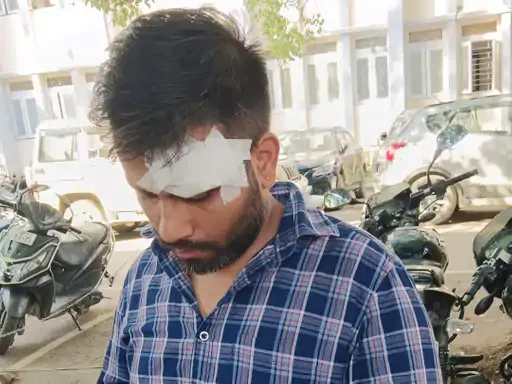 मंडी में पानी भरने को लेकर दो समुदायों में विवाद, मारपीट का वीडियो वायरल – 8 लोग घायल