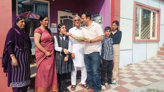 HPBOSE 10th Result 2025:10वीं कक्षा का परीक्षा परिणाम घोषित, साइना ठाकुर बनी टाॅपर
