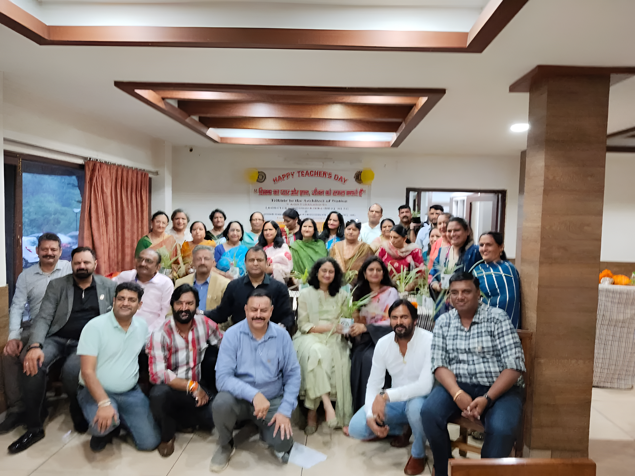 लॉयंस क्लब परवाणू कालका व इनरव्हील क्लब परवाणू द्वारा सेवानिवृत्त शिक्षक सम्मानित