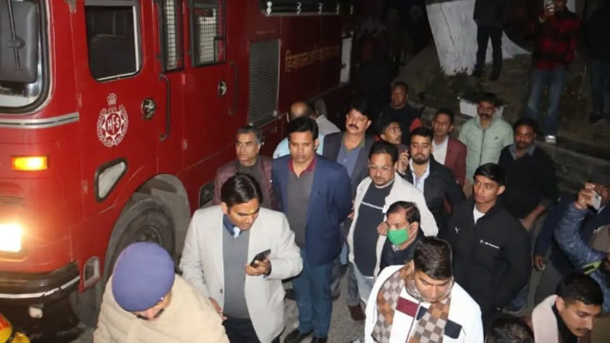 धर्मशाला के धौलाधार होटल में आग, दमकल और बचाव टीम ने स्थिति नियंत्रित की